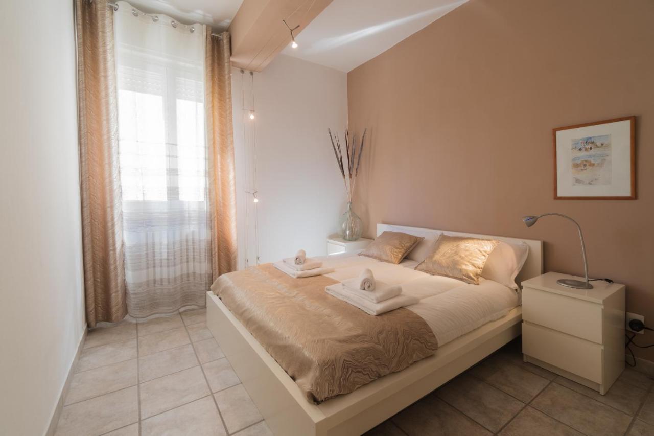 Viale Della Repubblica Free Parking E Wifi 1 Minute To Garda Apartament Peschiera del Garda